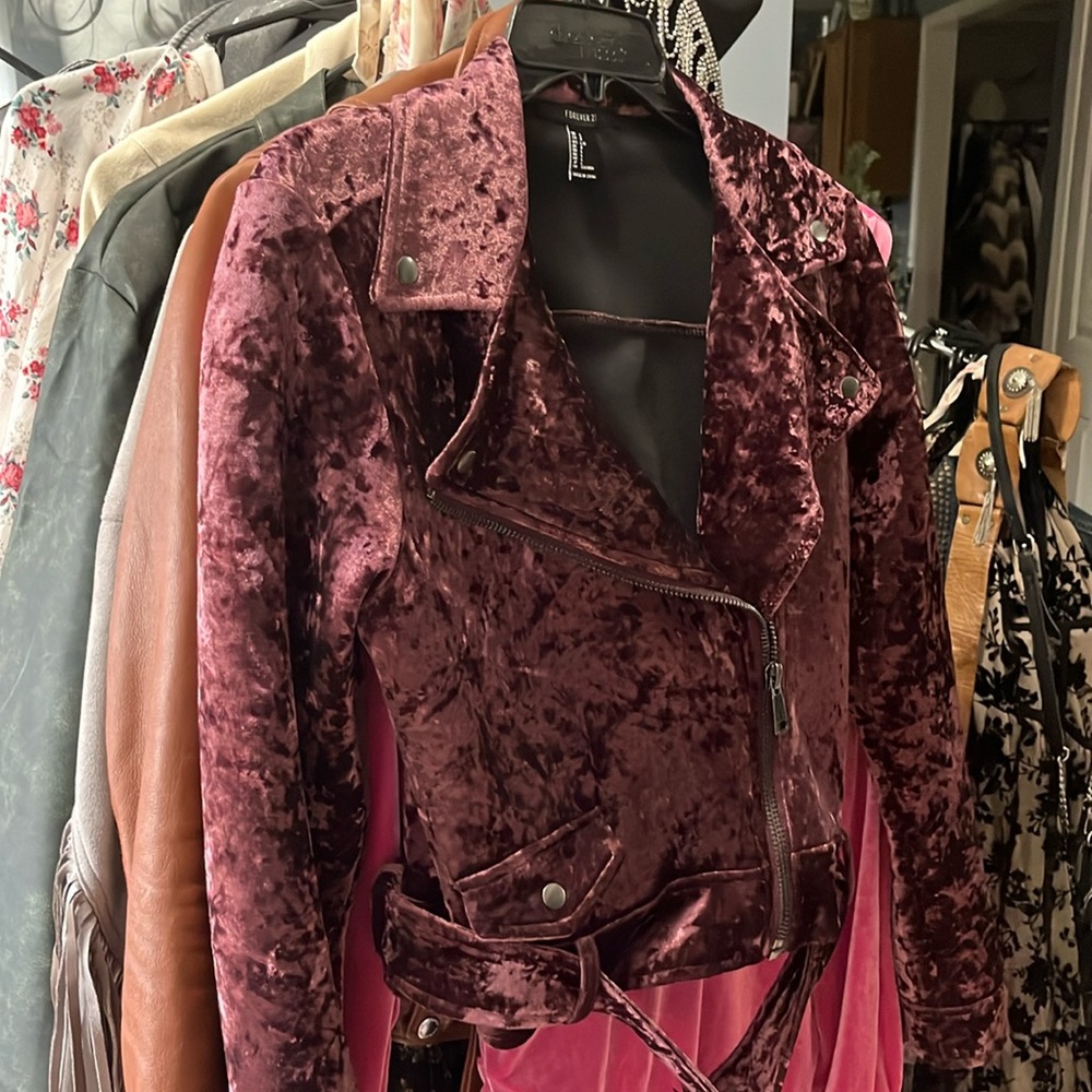 Forever 21 Chocolate Cherry Crushed Velvet crop Moto Jacket L